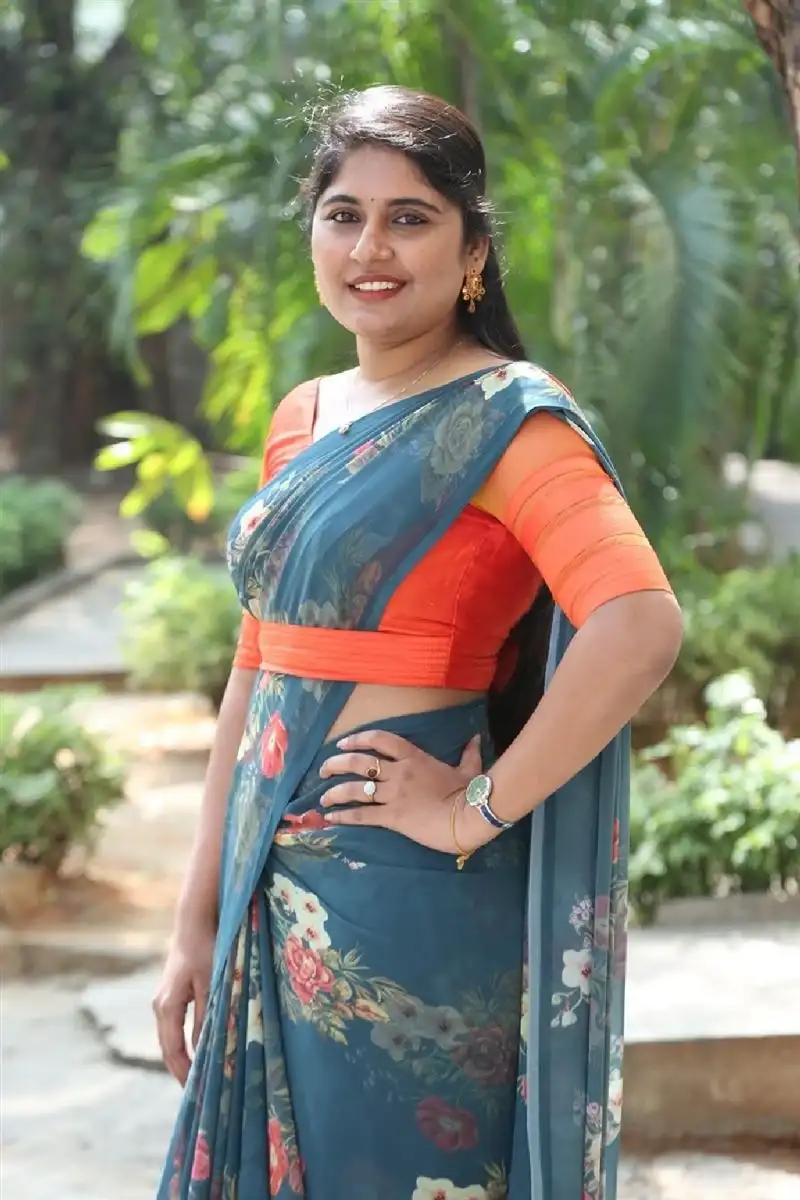SONIA CHOWDARY STILLS IN SOUTH INDIAN BLUE SAREE 11